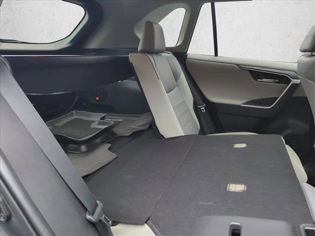 Used 2019 Toyota RAV4 Limited image 25