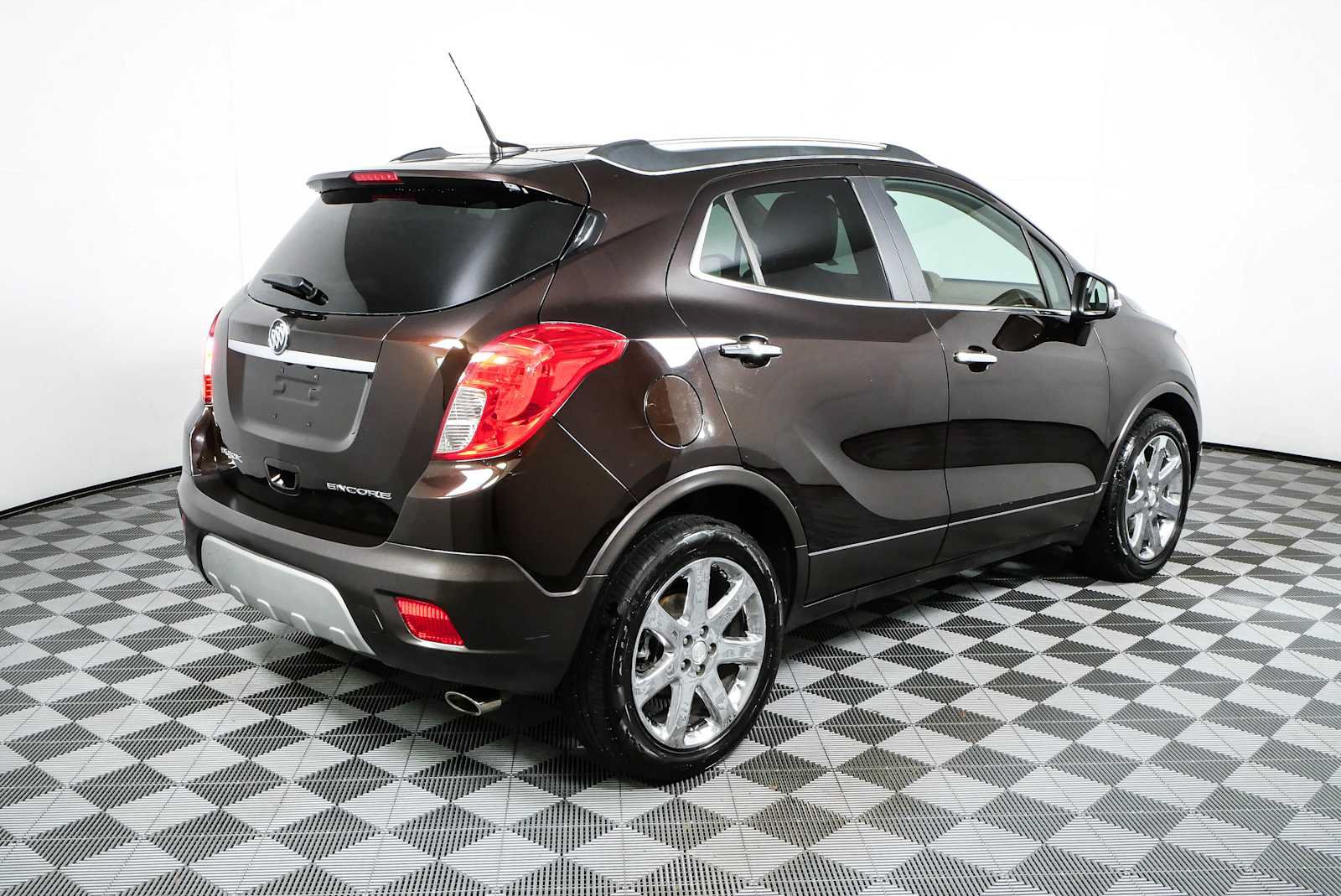 Used 2014 Buick Encore Leather FWD image 3
