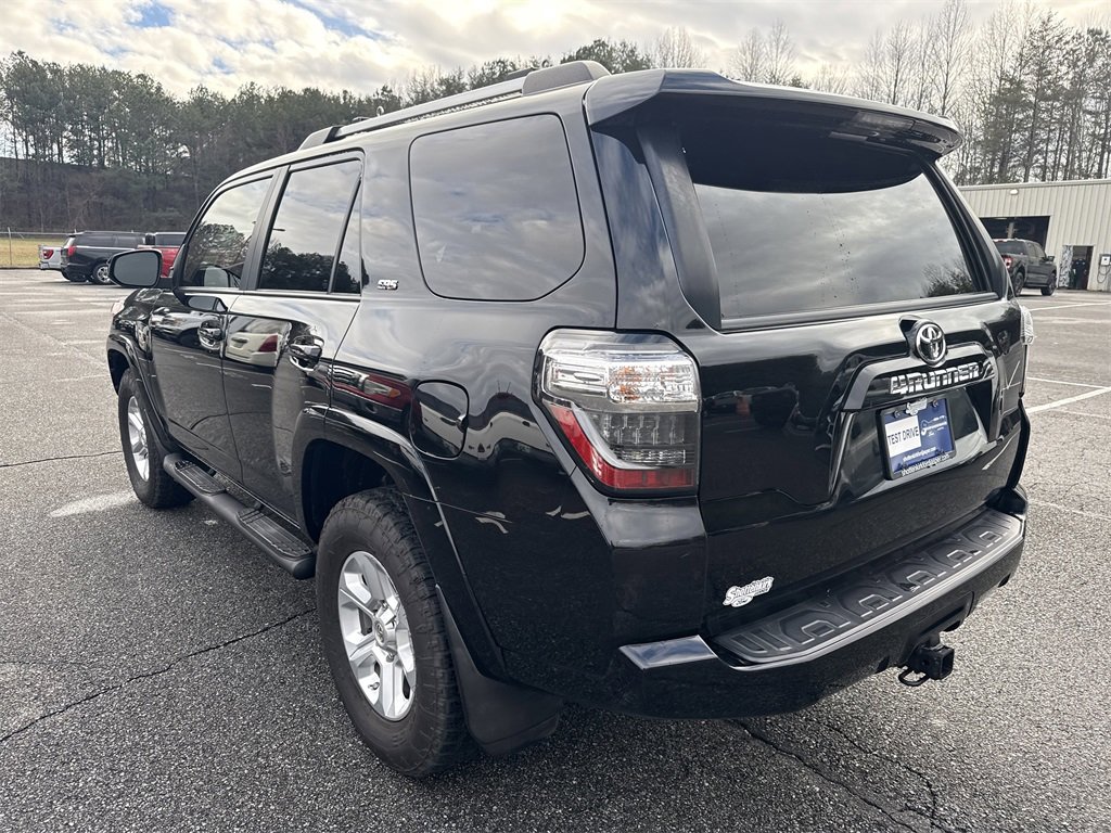 Used 2019 Toyota 4Runner SR5 image 5