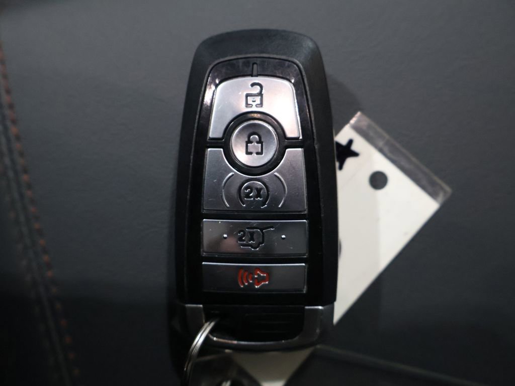 Used 2025 Ford Explorer Active image 27