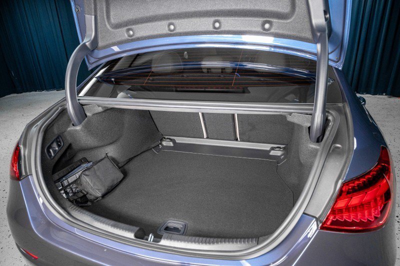 Certified 2026 Mercedes-Benz C 300 Sedan image 6