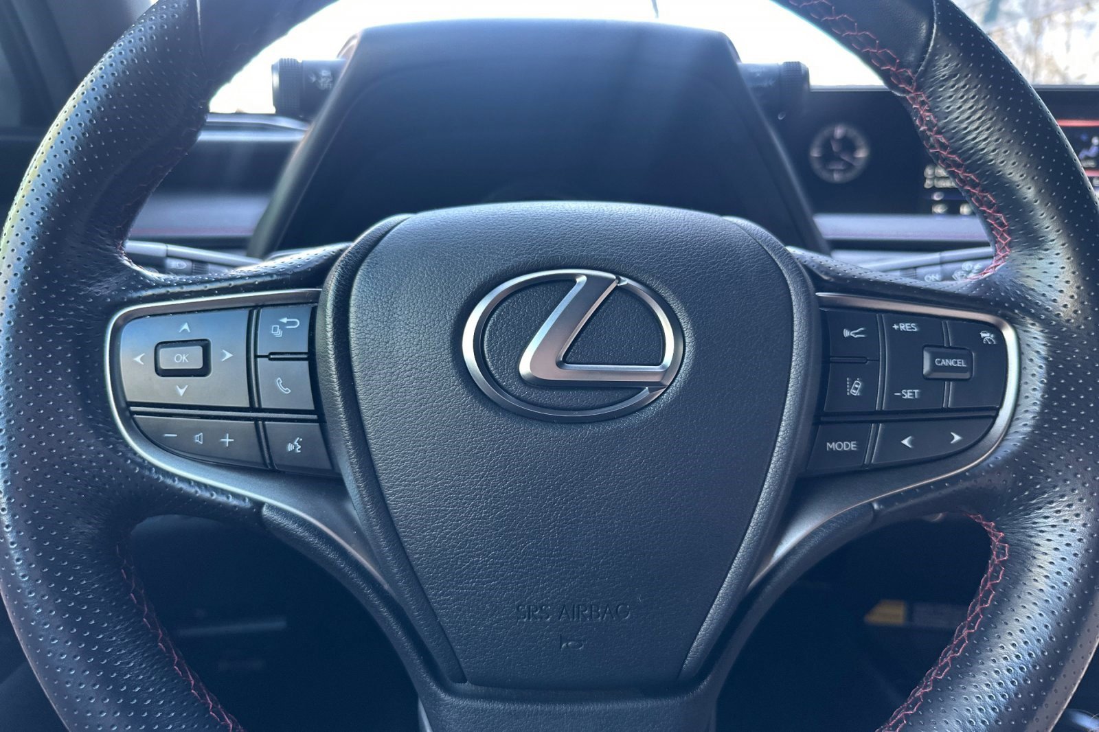 Certified 2022 Lexus UX 250h F Sport image 29