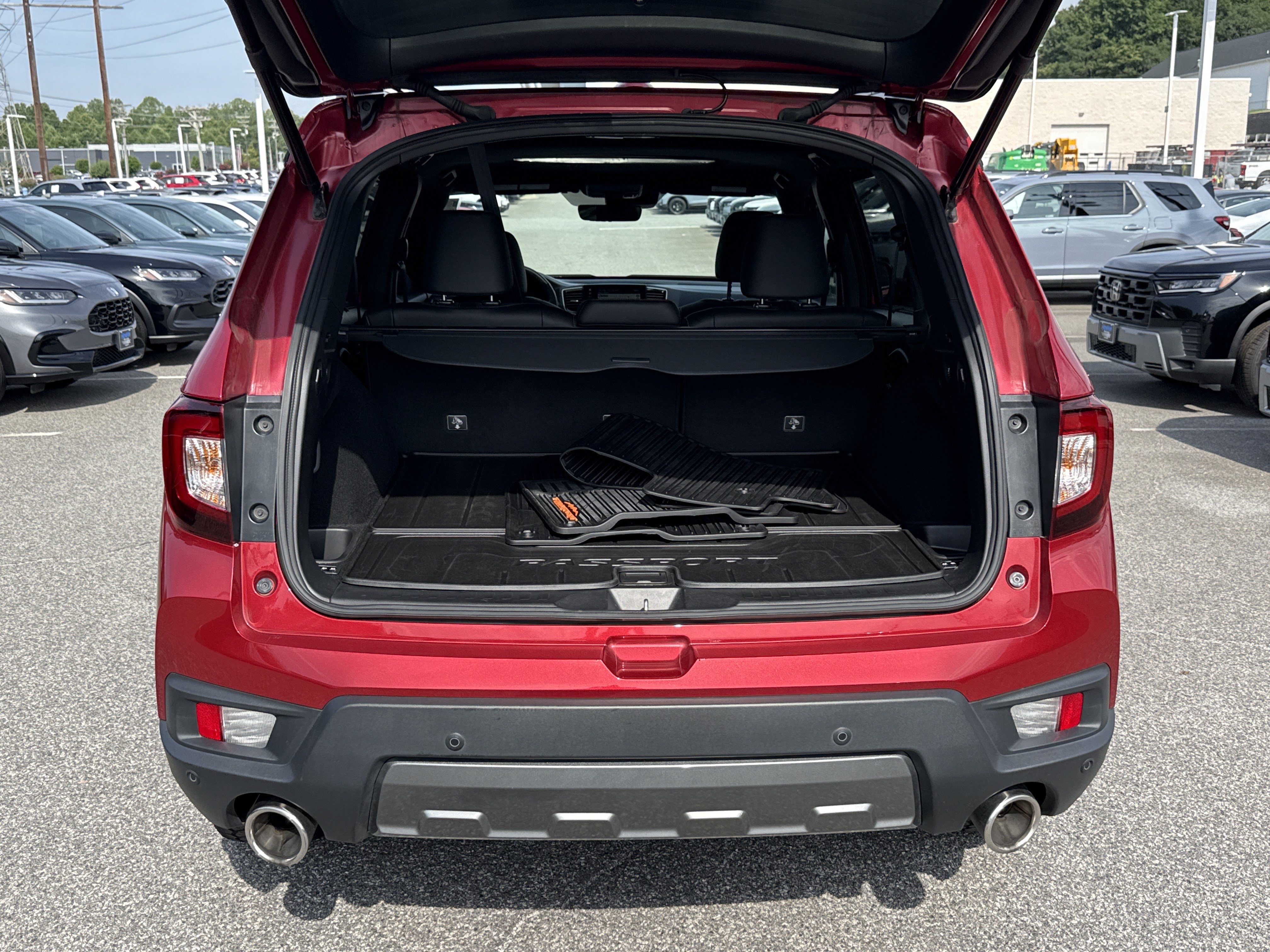 Certified 2025 Honda Passport TrailSport image 33