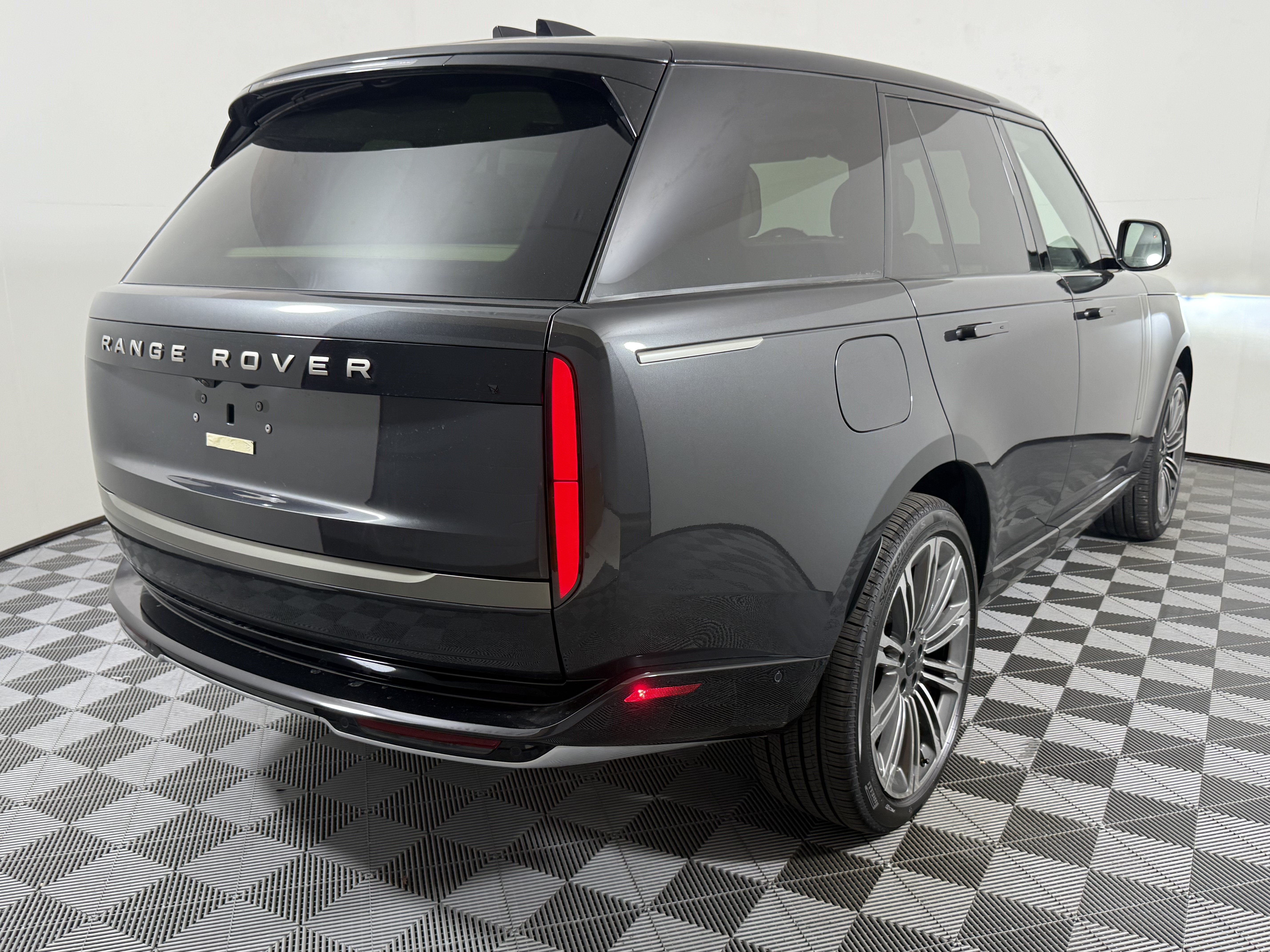 New 2026 Land Rover Range Rover SE AWD/4WD image 7