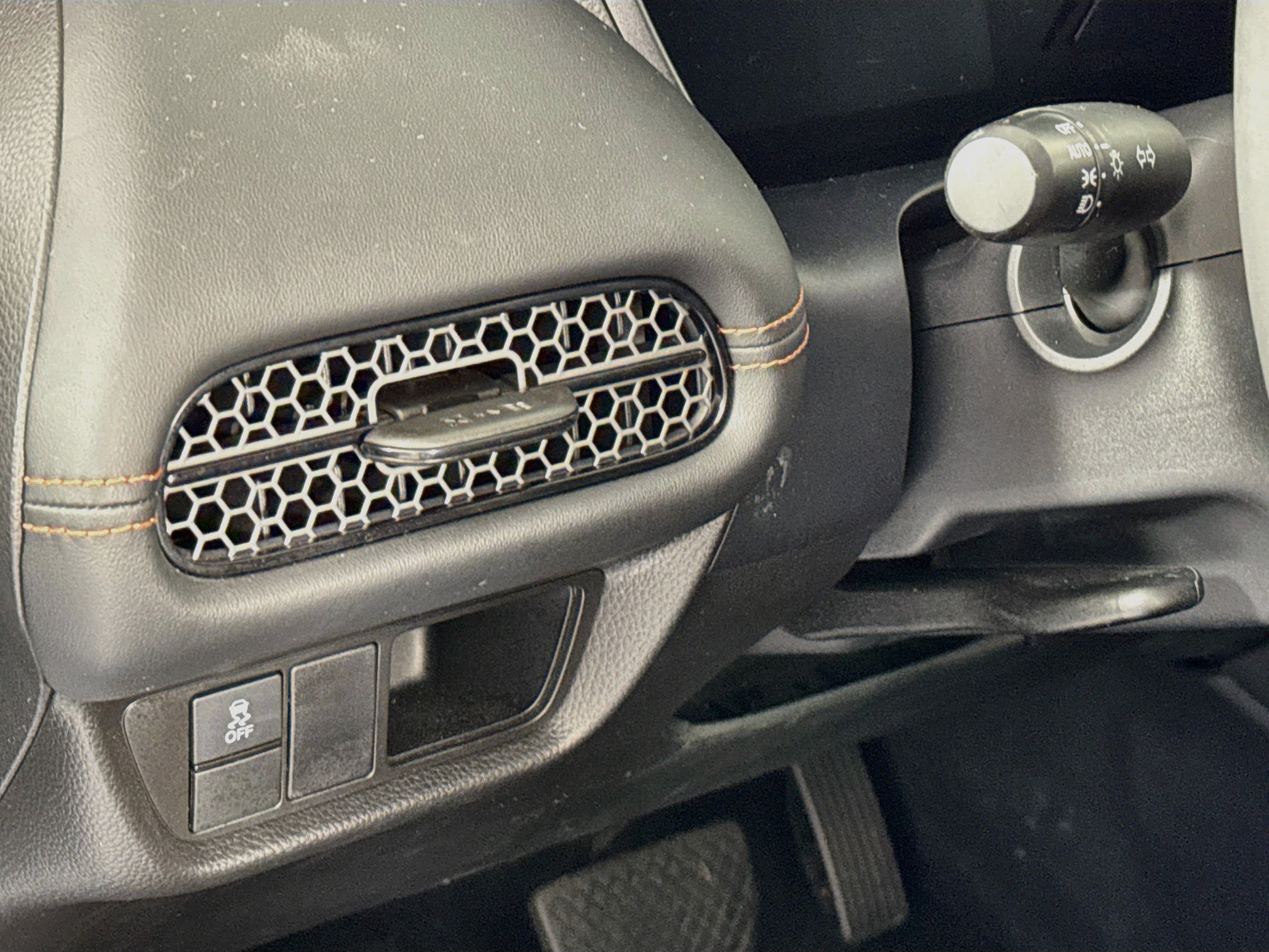 Certified 2024 Honda HR-V Sport image 10
