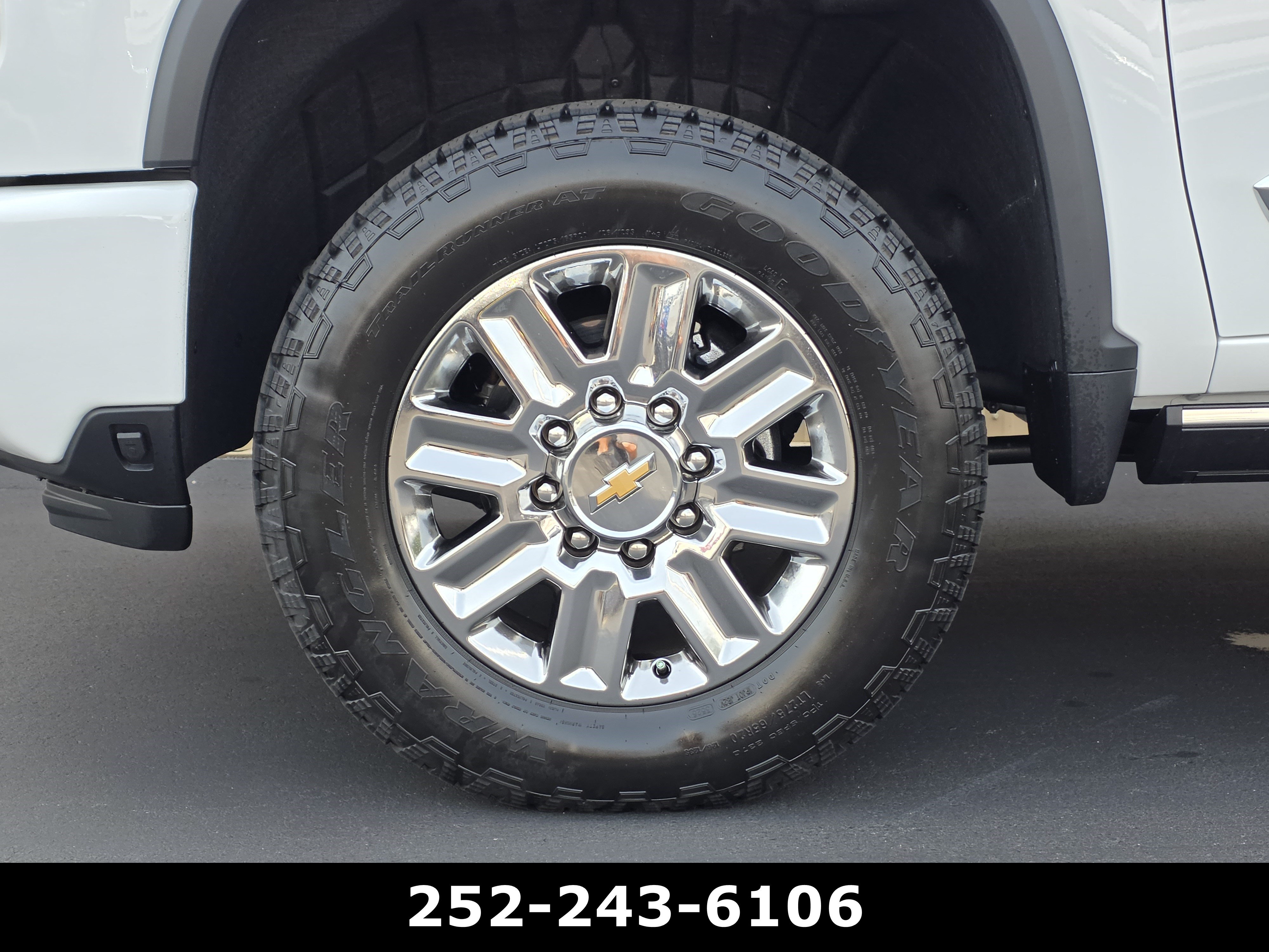 Used 2026 Chevrolet Silverado 2500 High Country w/ High Country Premium Package AWD/4WD image 45
