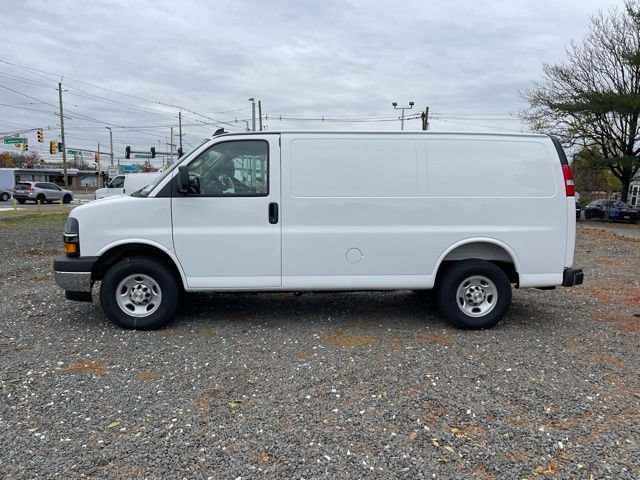 New 2025 Chevrolet Express 2500 w/ Driver Convenience Package RWD image 4