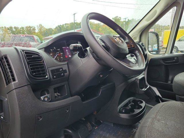 Used 2022 RAM ProMaster 2500 w/ Convenience Group FWD image 19