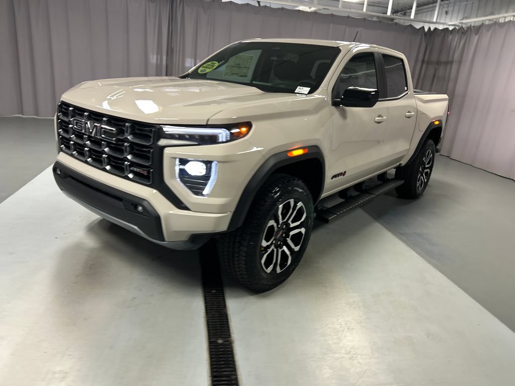New 2026 GMC Canyon AT4 w/ AT4 Premium Package AWD/4WD image 3