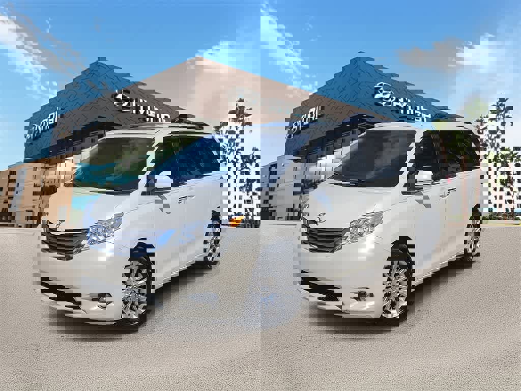 Used 2015 Toyota Sienna XLE Premium