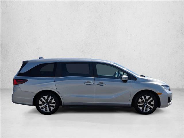 Used 2025 Honda Odyssey EX-L image 4