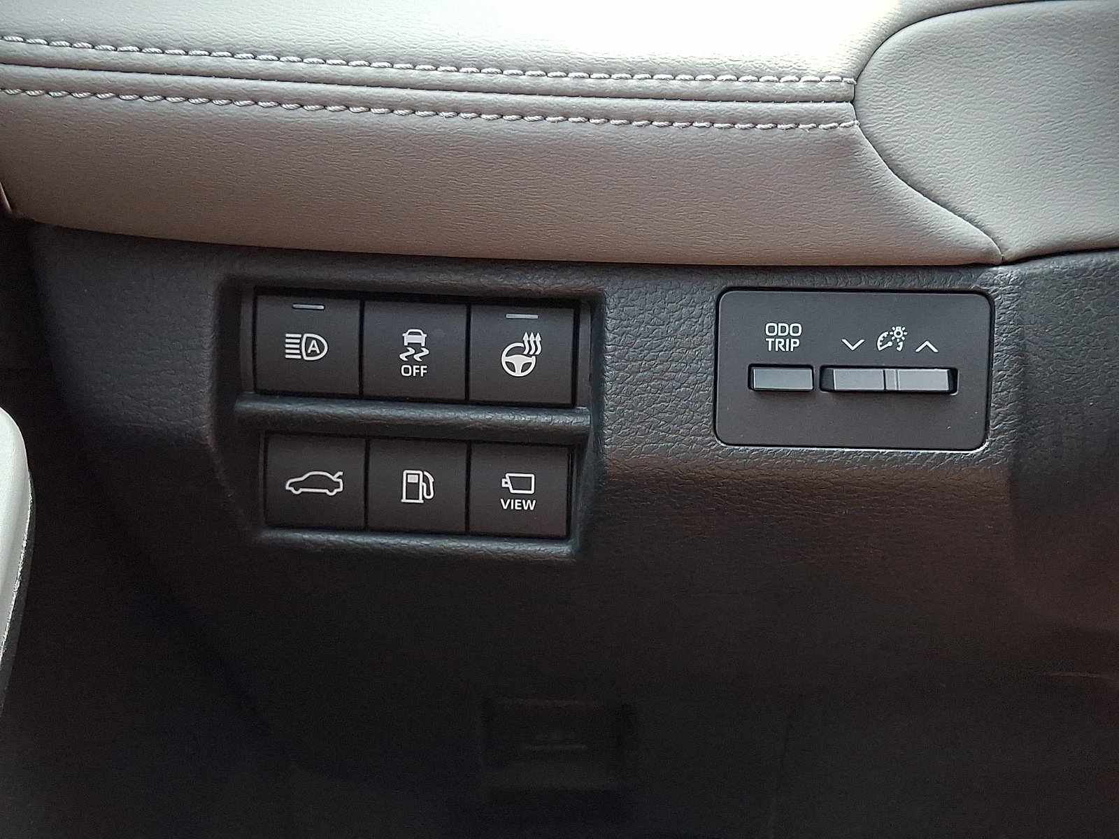Used 2020 Toyota Avalon Limited w/ Advanced Safety Package FWD image 28
