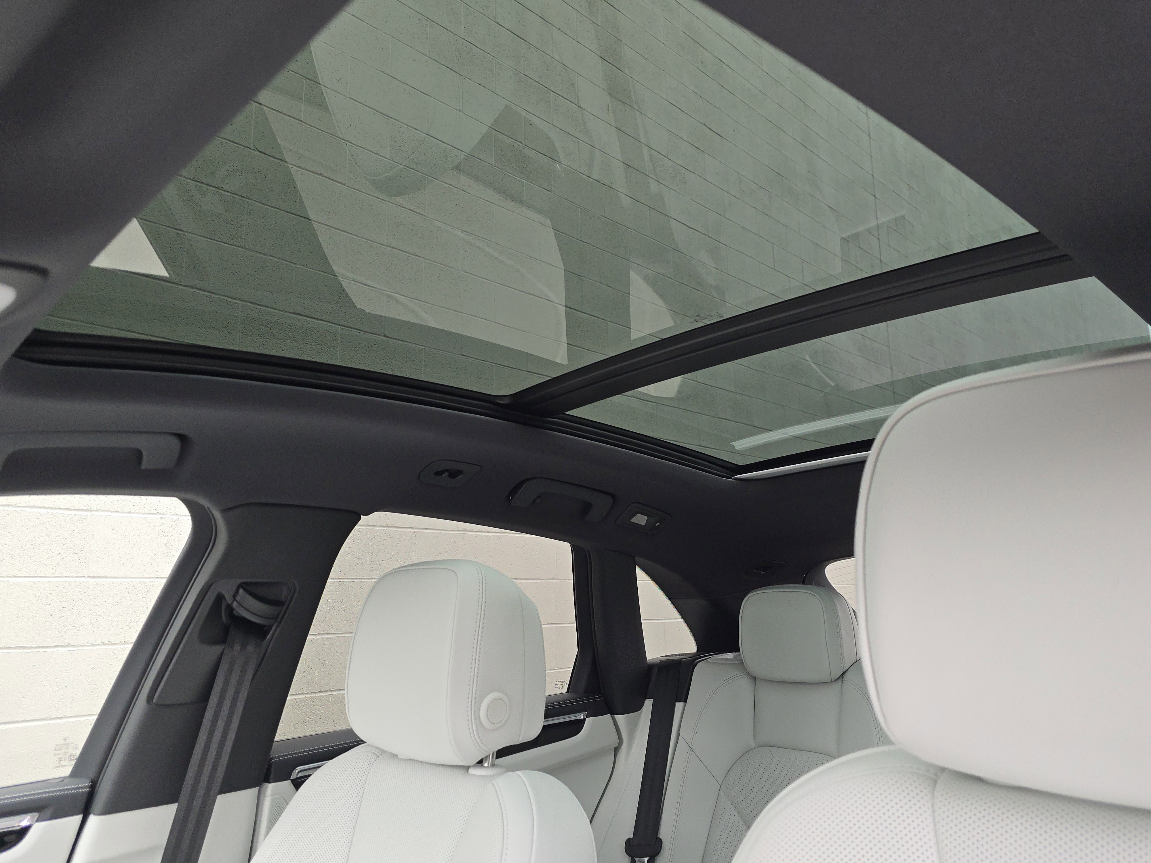 New 2026 Porsche Macan S image 13