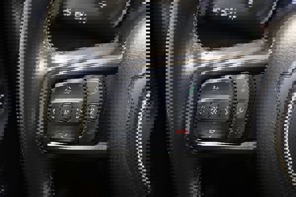 Used 2023 Jeep Wrangler Unlimited w/ Cold Weather Group image 30