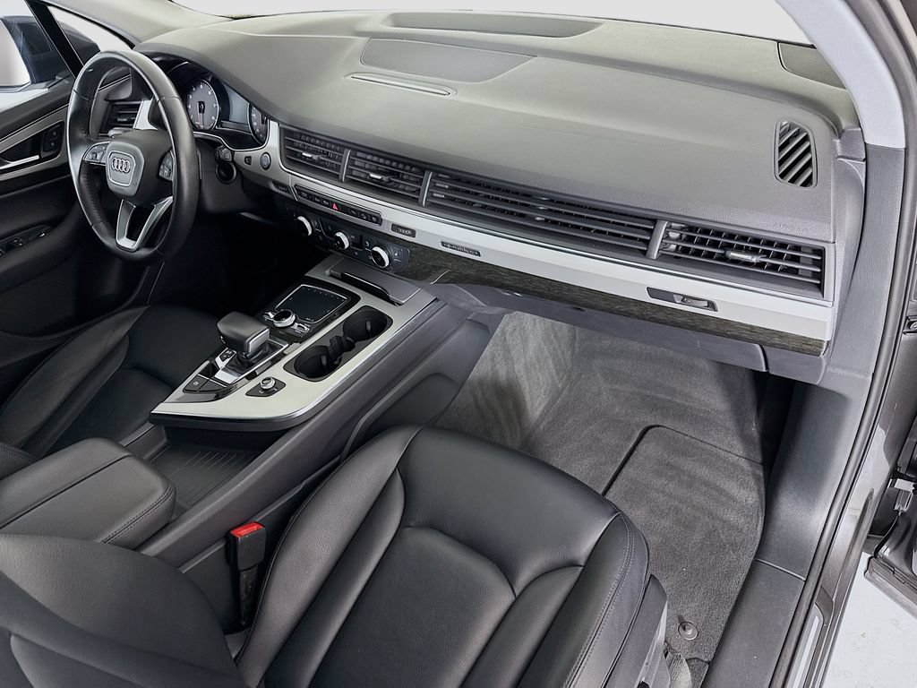 Used 2019 Audi Q7 2.0T Premium AWD/4WD image 17