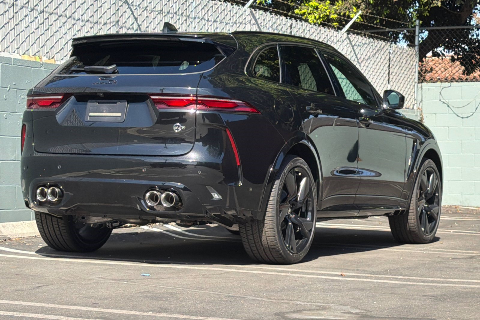 New 2026 Jaguar F-PACE SVR 575 Edition AWD/4WD image 8