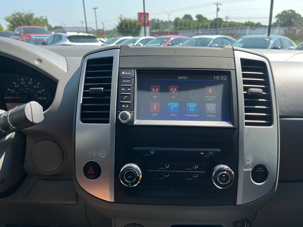 Used 2020 Nissan Frontier SV RWD image 16