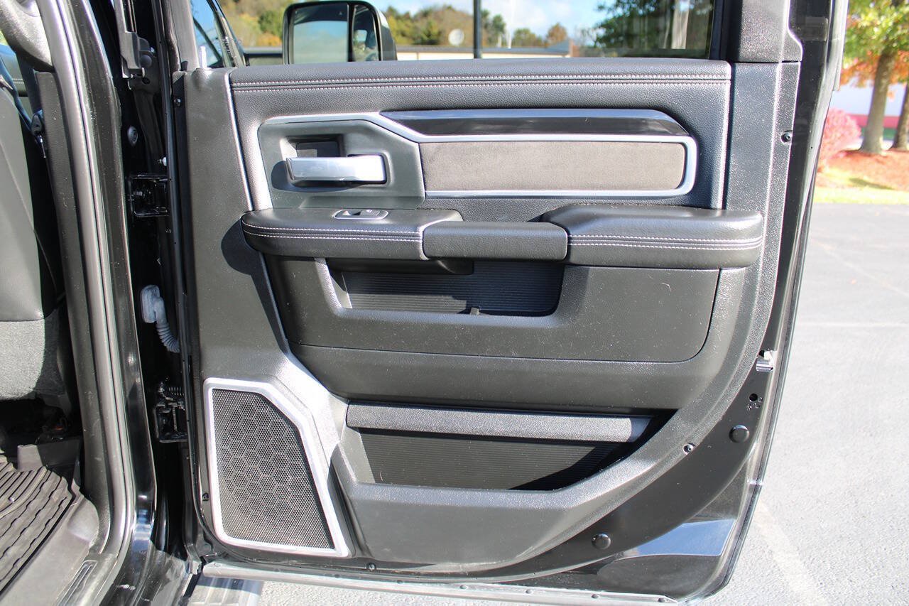 Used 2020 RAM 2500 Laramie w/ Night Edition AWD/4WD image 44