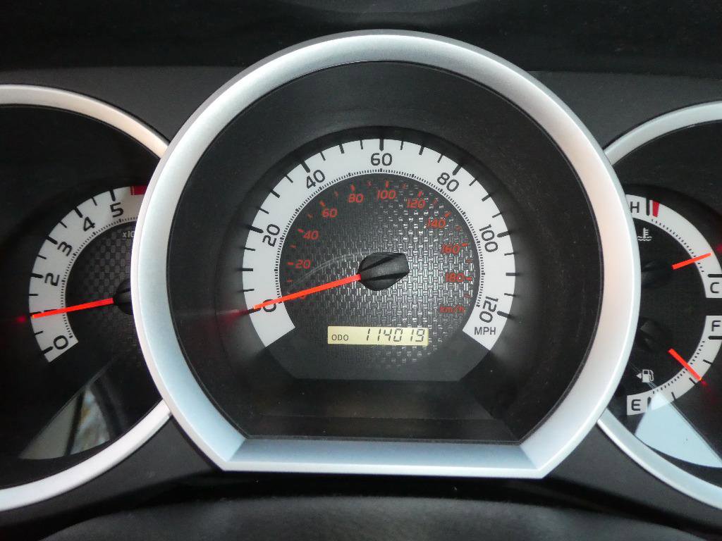 Used 2015 Toyota Tacoma PreRunner w/ SR5 Package image 3