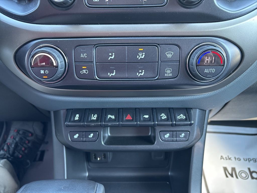 Used 2021 Chevrolet Colorado Z71 w/ Safety Package image 26