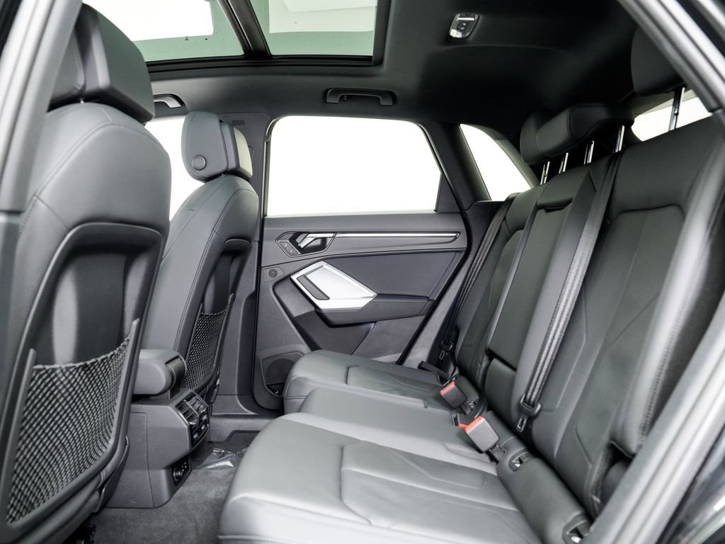 Used 2022 Audi Q3 2.0T Premium Plus image 21