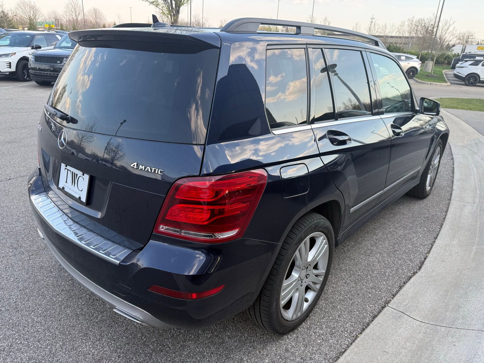 Used 2015 Mercedes-Benz GLK 350 4MATIC image 5