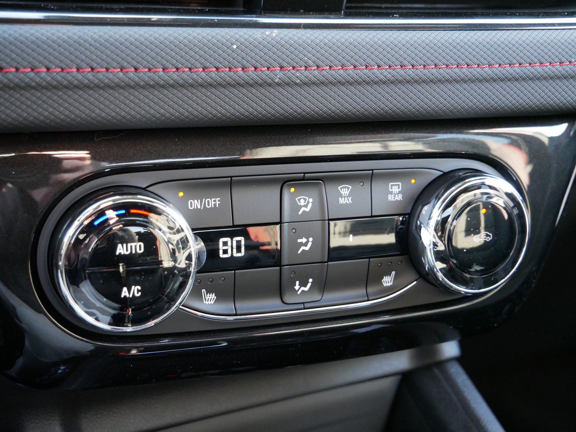 New 2026 Chevrolet TrailBlazer RS w/ Convenience Package image 20