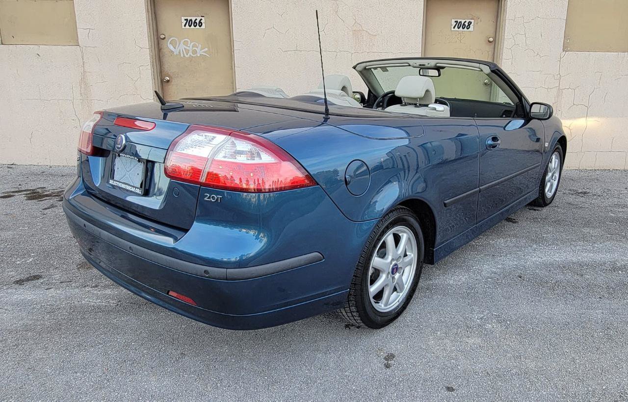 Used 2004 Saab 9-3 Aero FWD image 10