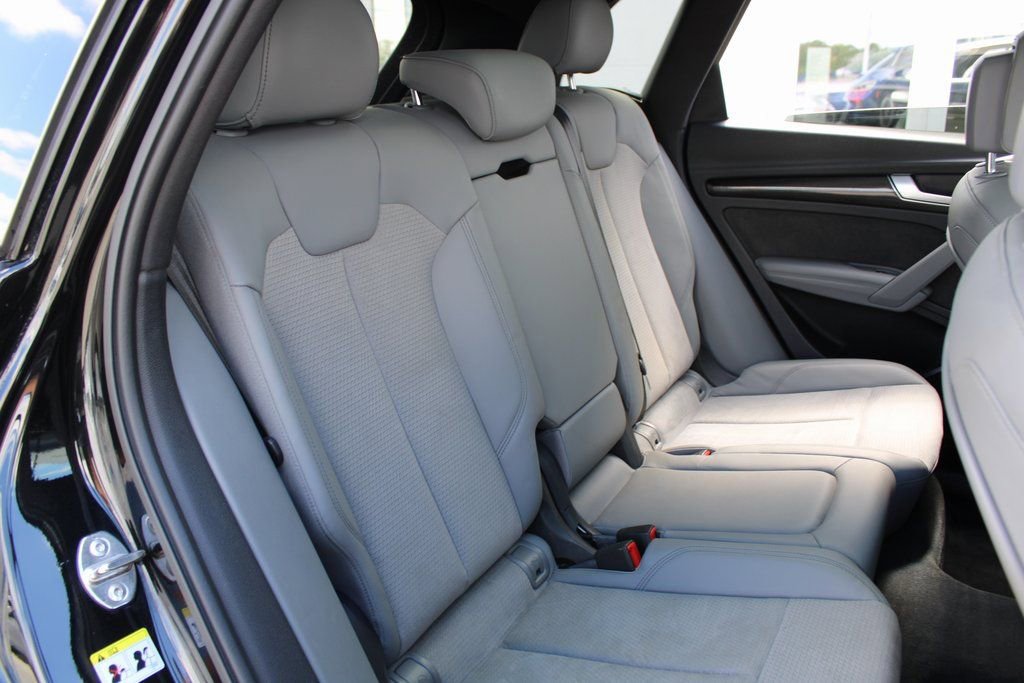 Used 2022 Audi SQ5 Premium Plus w/ Premium Plus Package image 27