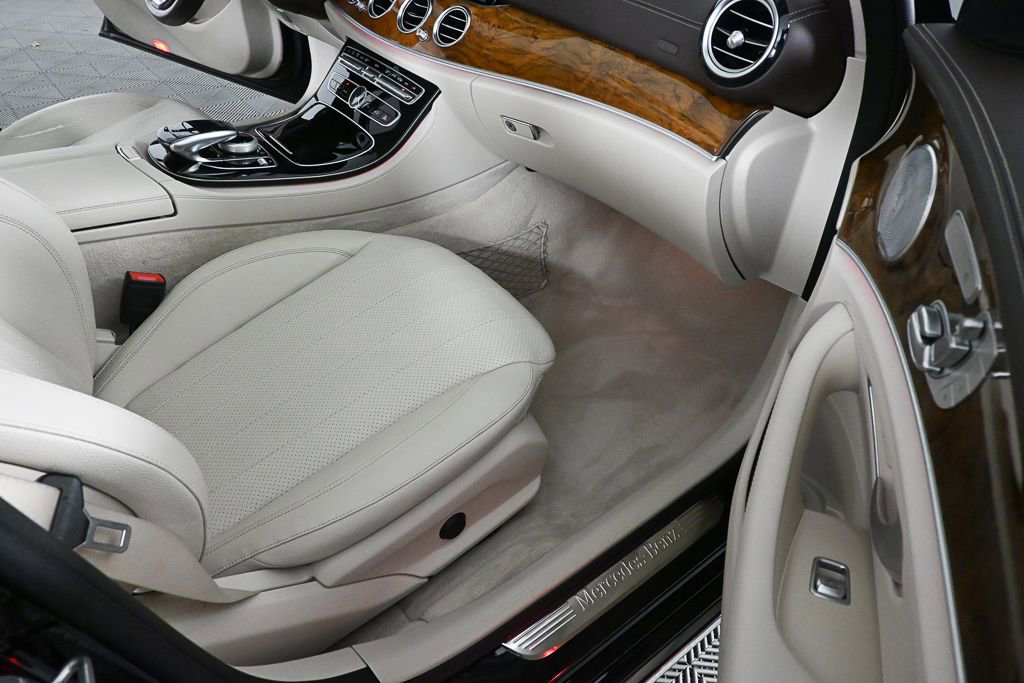Certified 2017 Mercedes-Benz E 300 4MATIC image 22