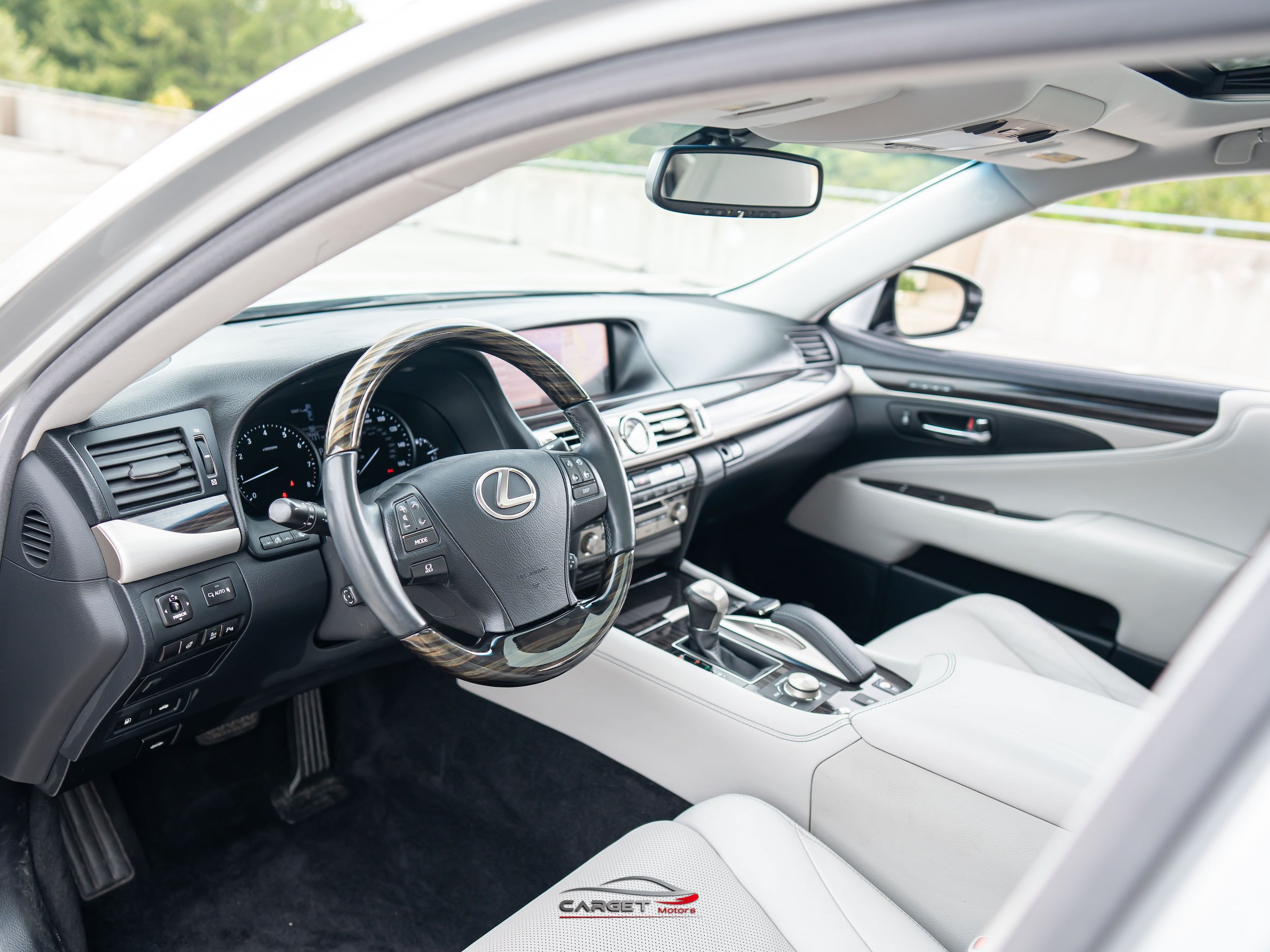 Used 2016 Lexus LS 460 AWD w/ Comfort Package image 13