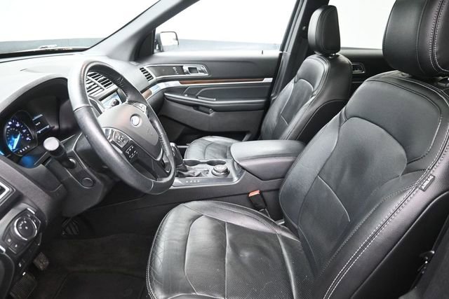 Used 2018 Ford Explorer Limited AWD/4WD image 17