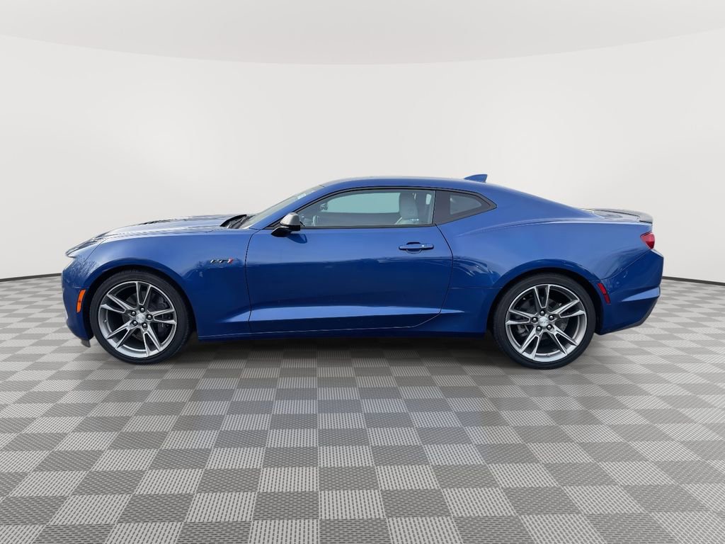 Used 2023 Chevrolet Camaro LT w/ Technology Package RWD image 4