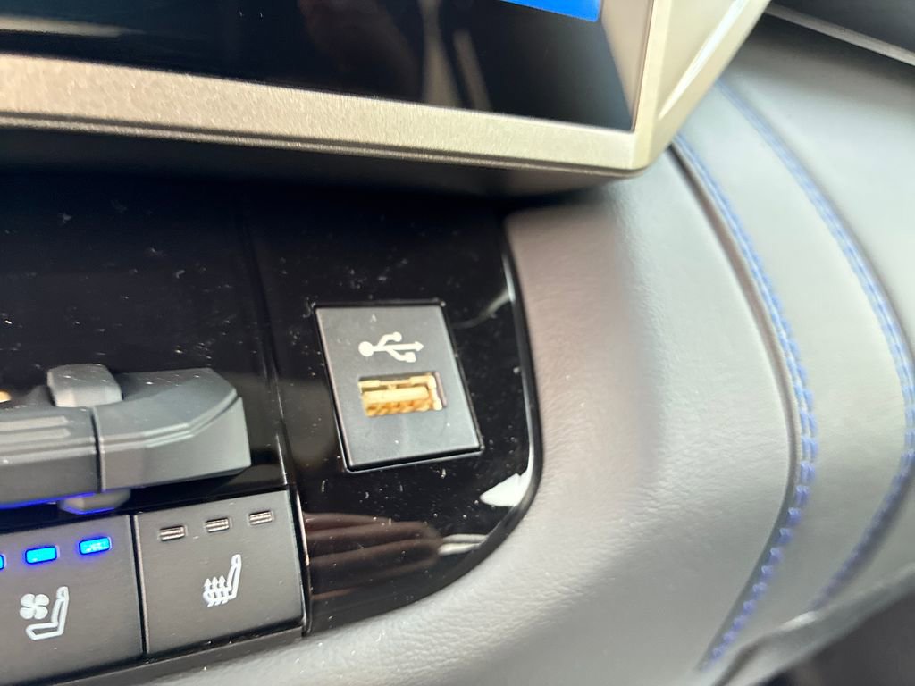 New 2026 Toyota Tundra Platinum AWD/4WD image 42