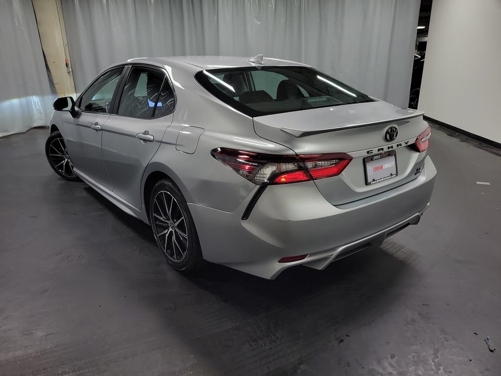 Used 2023 Toyota Camry SE AWD/4WD image 6