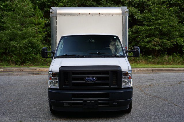 Used 2022 Ford E-350 and Econoline 350 Super Duty w/ Power Windows & Locks Group RWD image 3