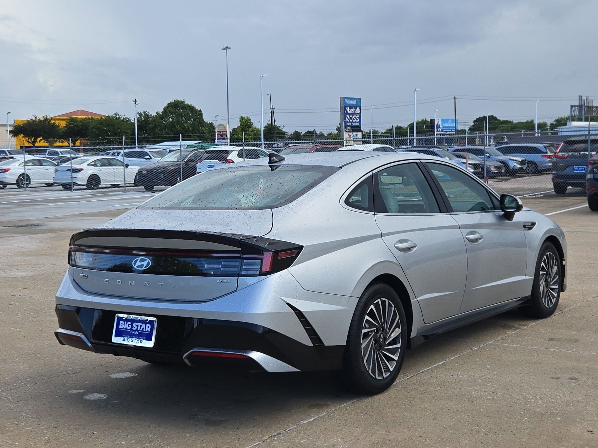 Used 2025 Hyundai Sonata SEL FWD image 3