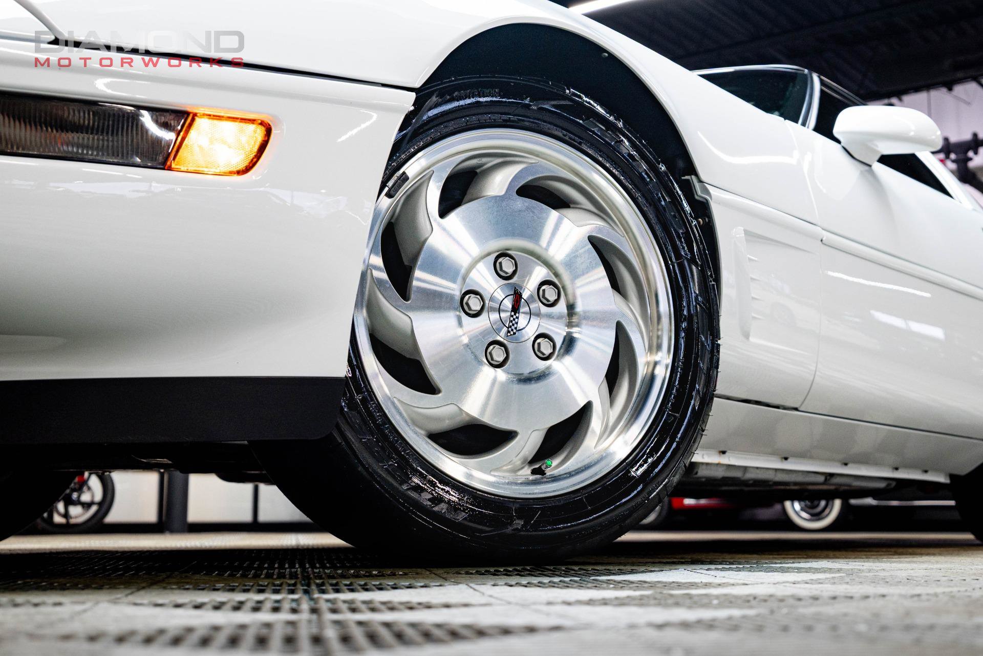 Used 1995 Chevrolet Corvette Coupe image 8