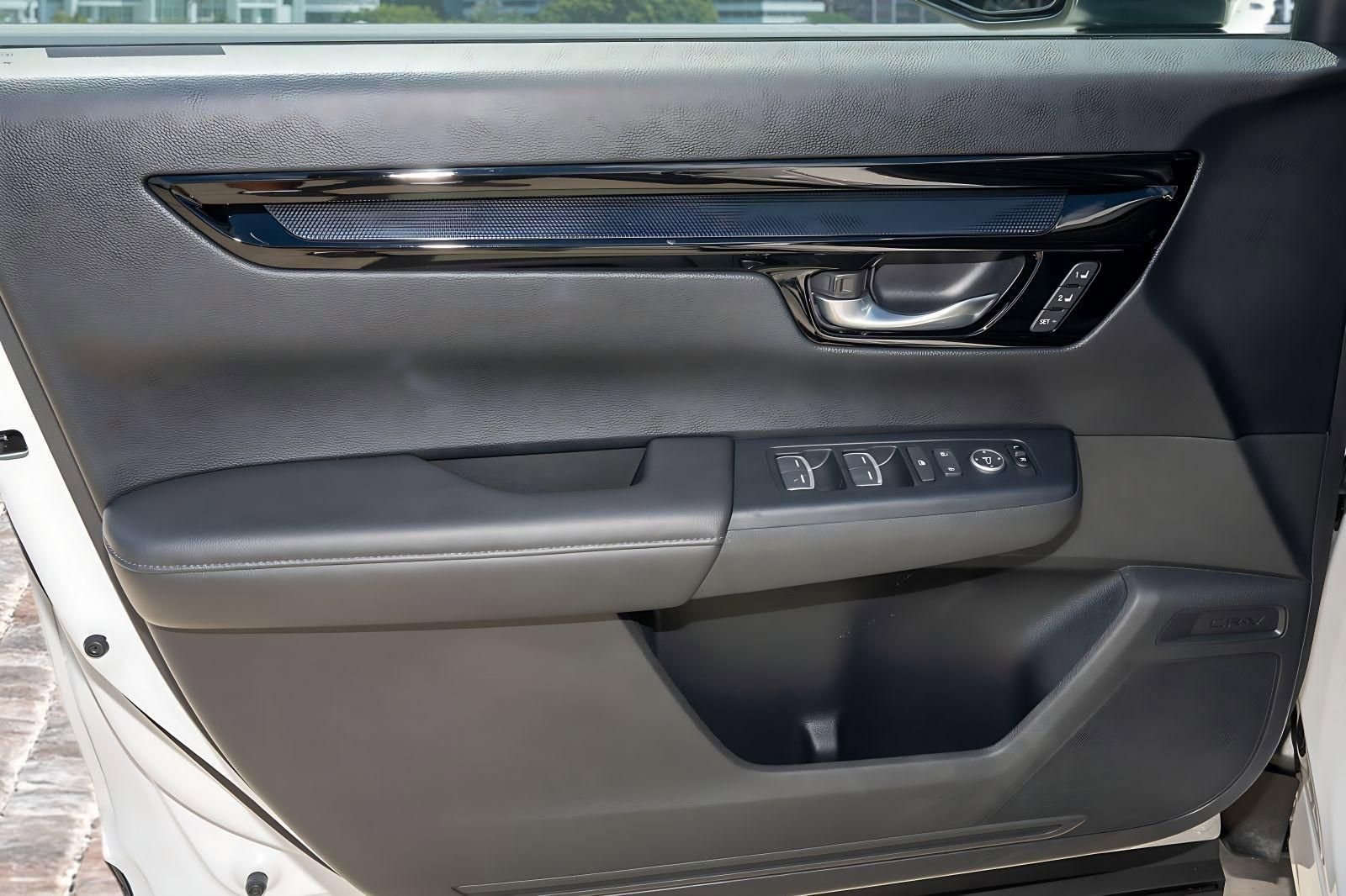 Used 2024 Honda CR-V EX-L image 11