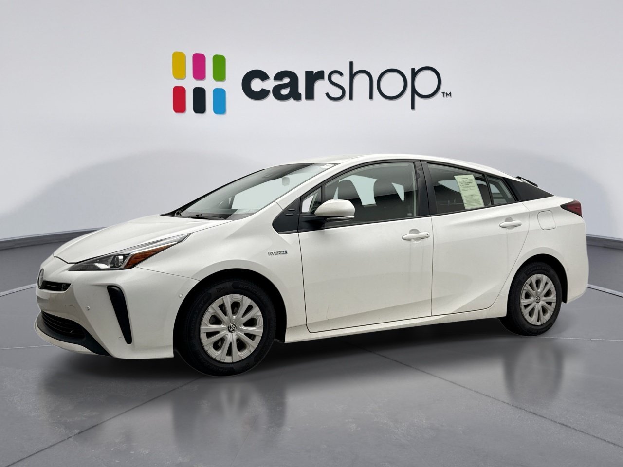 Used 2021 Toyota Prius LE FWD image 1