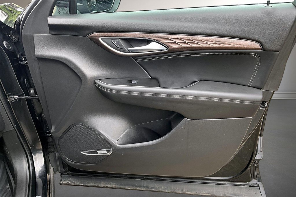 Used 2021 Buick Envision Avenir AWD/4WD image 29