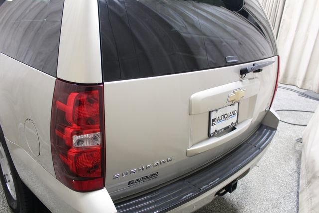 Used 2007 Chevrolet Suburban LT w/ LT Preferred Equipment Group image 5