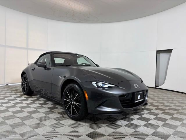 Used 2024 MAZDA MX-5 Miata Grand Touring RWD image 8