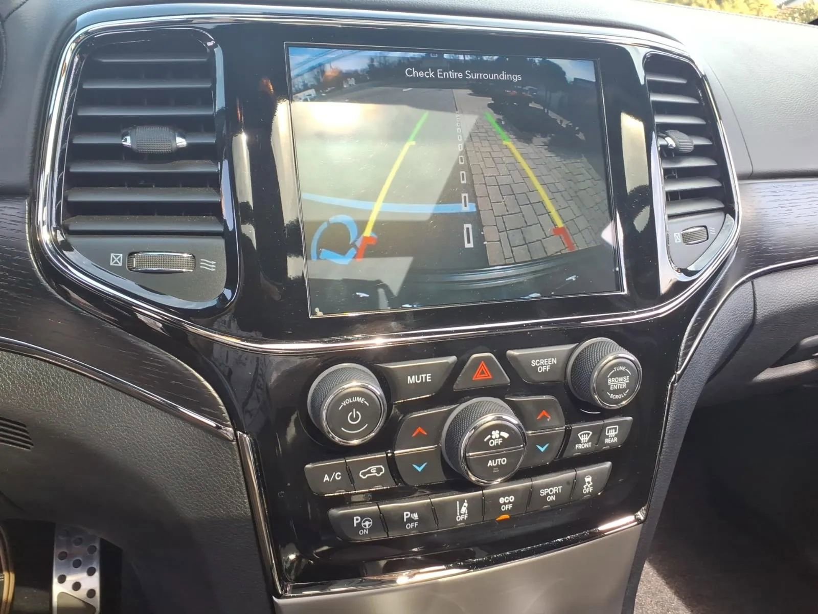 Used 2020 Jeep Grand Cherokee High Altitude AWD/4WD image 34