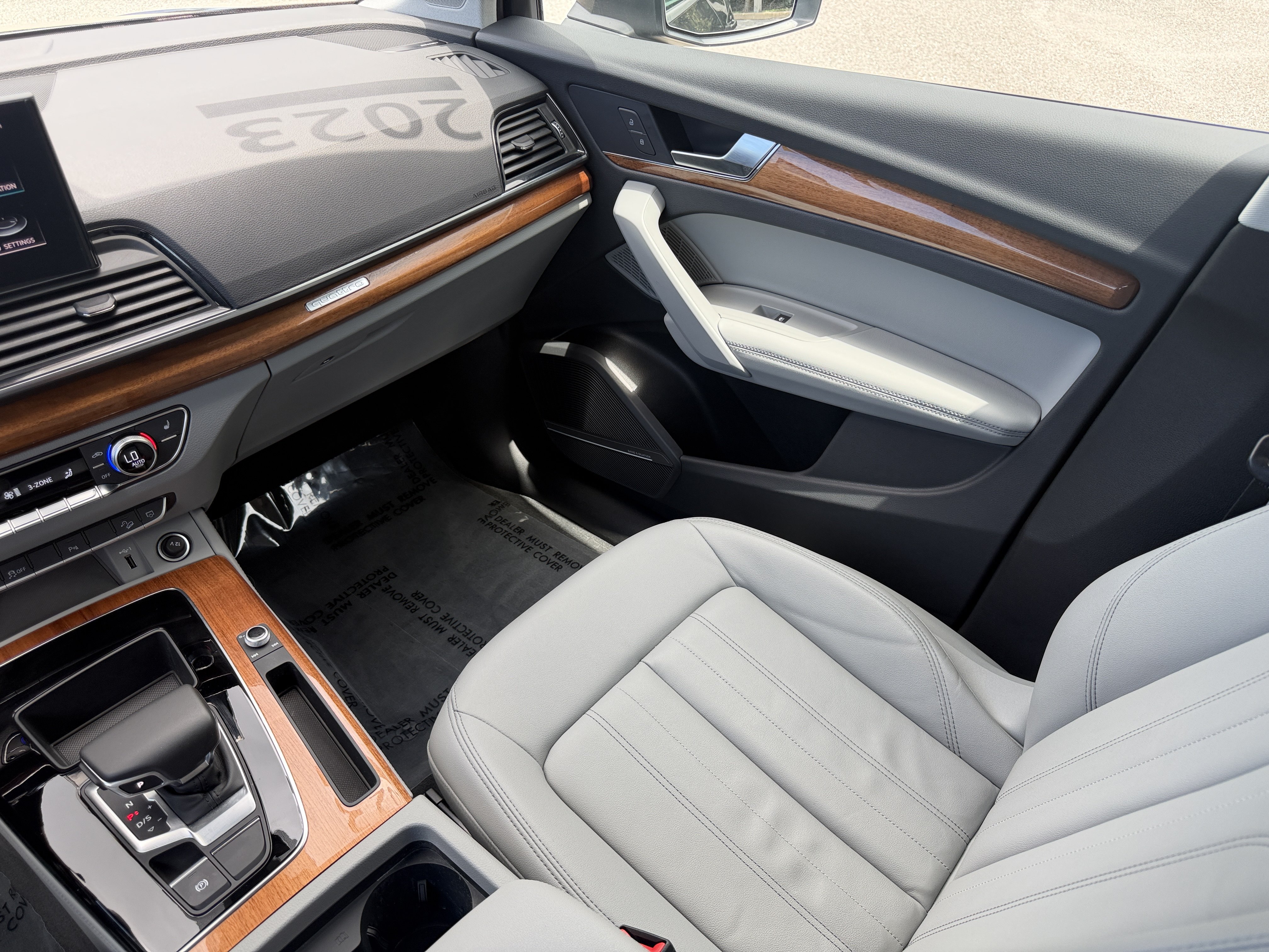 Certified 2023 Audi Q5 2.0T Premium Plus w/ Premium Plus Package AWD/4WD image 17