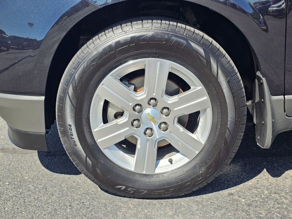 Used 2012 Chevrolet Traverse LT w/ LPO, 'HIT The Road' Package AWD/4WD image 8