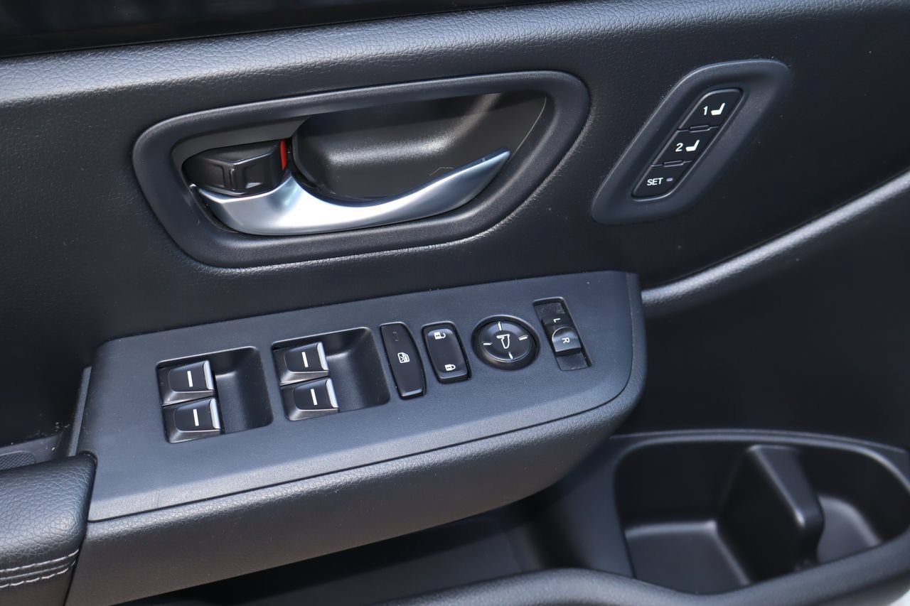 Used 2025 Honda Pilot EX-L image 21