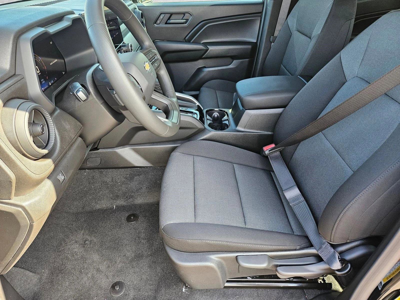 New 2026 Chevrolet Colorado W/T AWD/4WD image 4