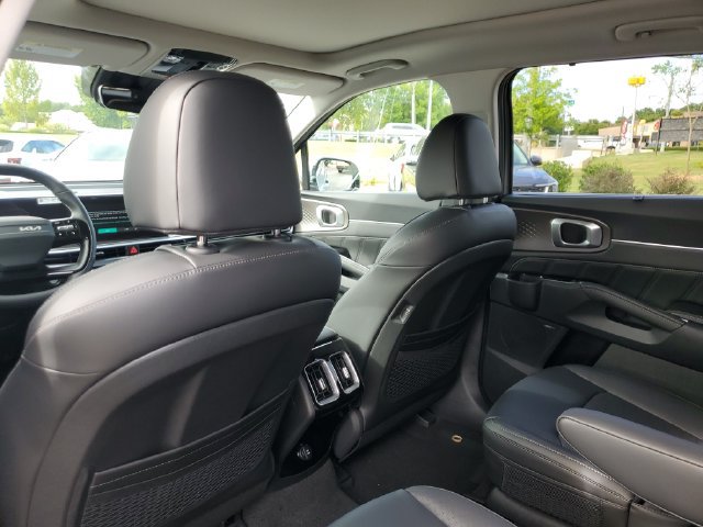 New 2026 Kia Sorento SX FWD image 17