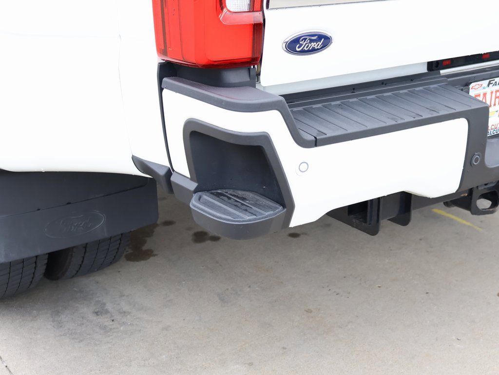 Used 2023 Ford F450 Platinum w/ FX4 Off-Road Package image 36